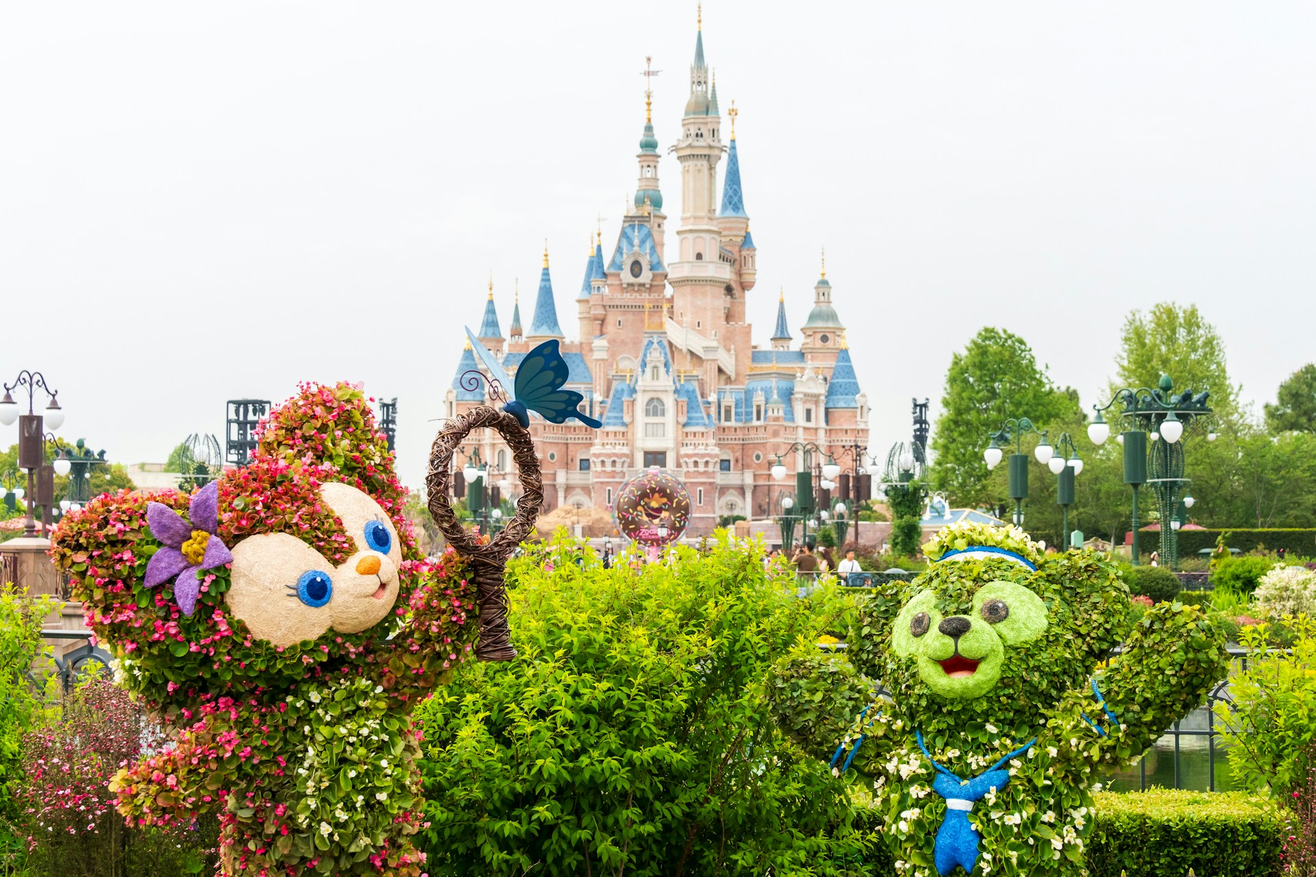 shanghai disneyland