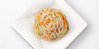 soy noodle salad from din tai fung in disneyland